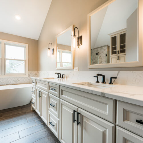 Bolingbrook, IL Bathrooms | Synergy Home Builders